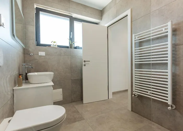 Andris Mit Garten- Grill Und Terrasse By Interhome Hébergement de vacances *